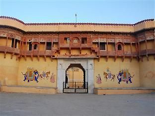 Hotel Chanoud Garh Chānod Exteriör bild