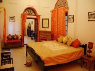 Hotel Chanoud Garh Chānod Exteriör bild
