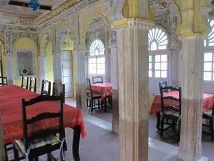 Hotel Chanoud Garh Chānod Exteriör bild